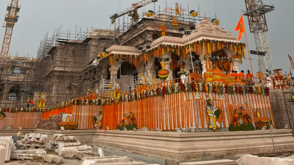 Ayodhya Ram Mandir main Electric Cars